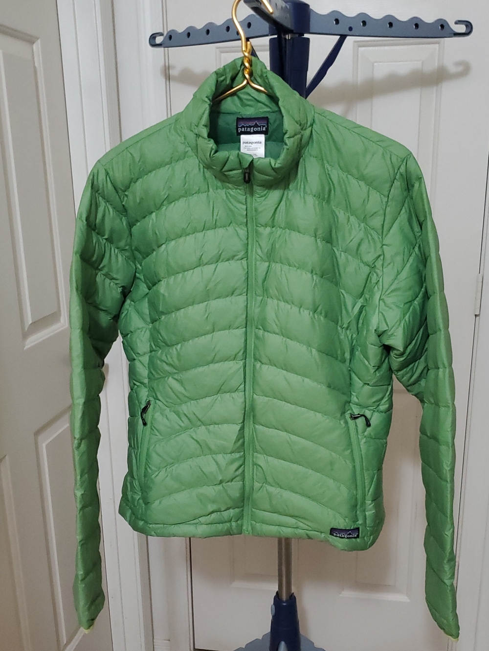 Patagonia Lightweight Green Quilted Down Jacket